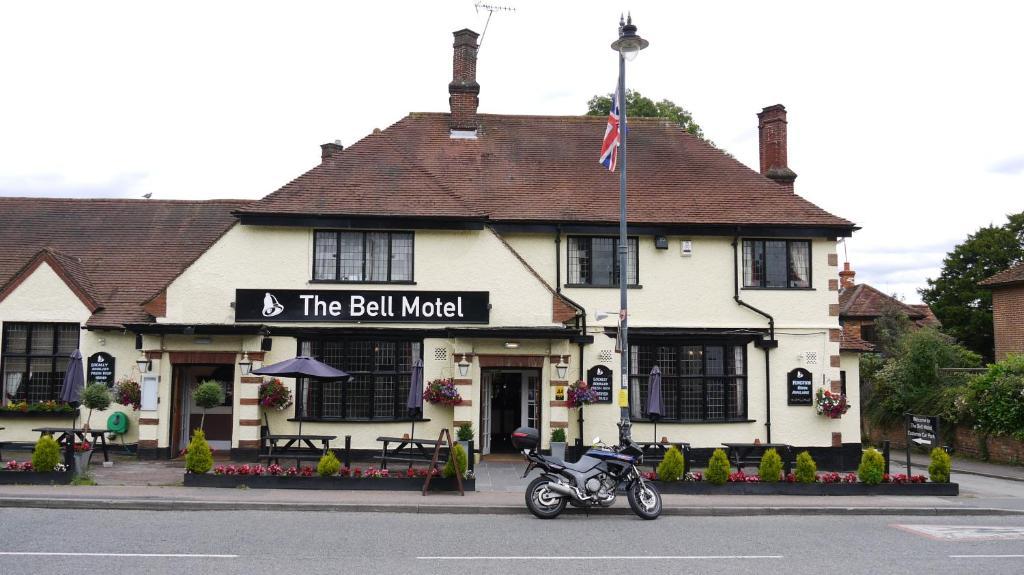 The Bell Motel Codicote Exteriér fotografie